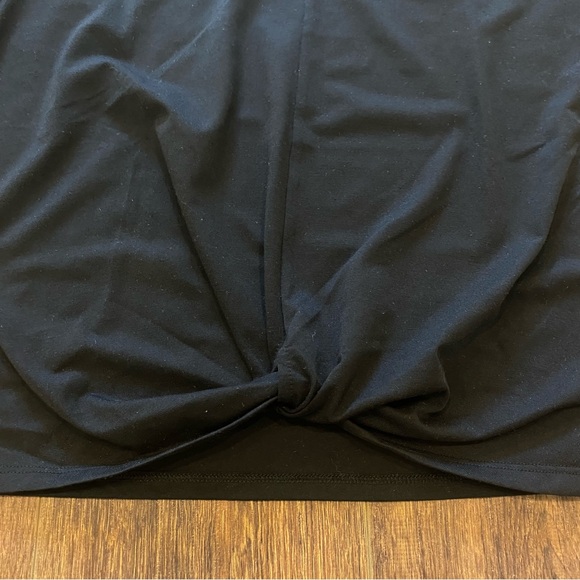 2 Gap Fit twist front tee shirts size med pink black cropped short sleeve crew - Picture 10 of 10